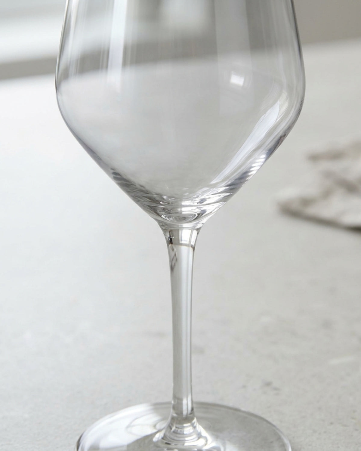 Jokva Tulip Crystalline Red Wine Glasses 15 oz Clear Set of 2 - Detail view